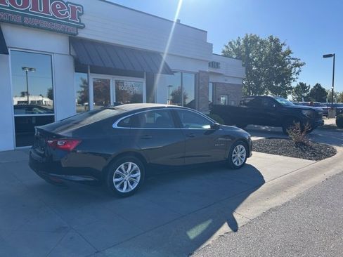 Used 2024 Chevrolet Malibu LT image 4