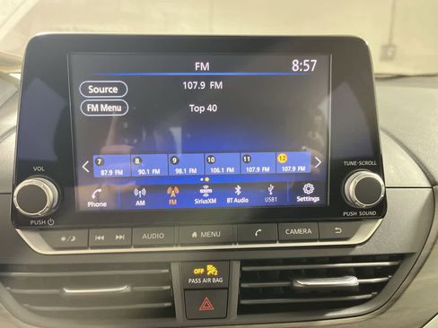 Used 2023 Nissan Altima 2.5 SV AWD/4WD image 18