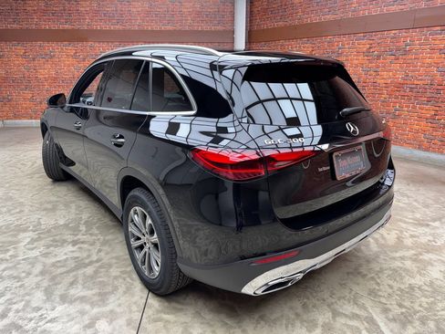 Used 2026 Mercedes-Benz GLC 300 4MATIC image 2