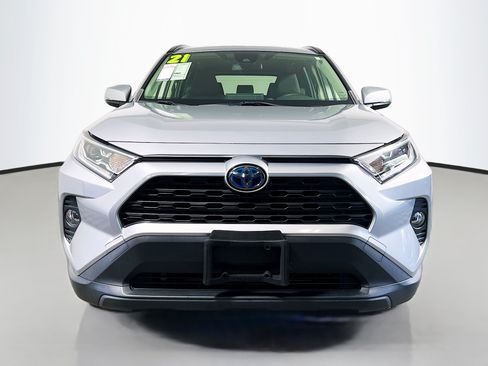 Used 2021 Toyota RAV4 XLE AWD/4WD image 11