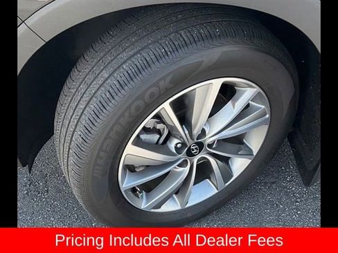 Used 2020 Hyundai Santa Fe SEL w/ Convenience + Premium Package FWD image 22