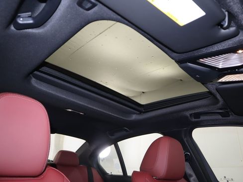 New 2026 BMW 330i Sedan w/ Convenience Package image 19