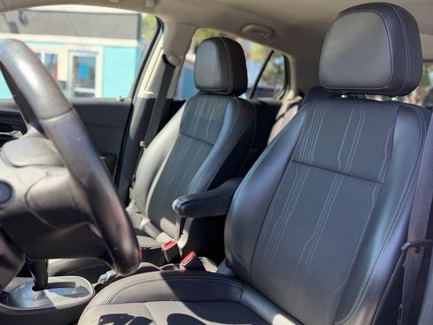 Used 2015 Chevrolet Trax LT w/ LT Plus Package AWD/4WD image 13