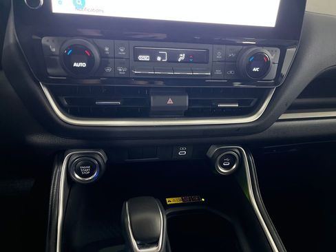 Used 2025 Toyota Grand Highlander AWD image 70