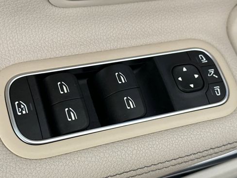 Used 2022 Mercedes-Benz A 220 image 13