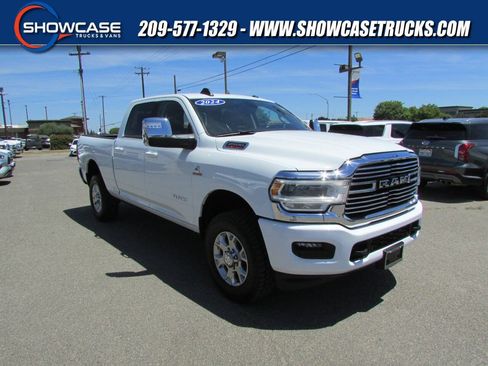 Used 2024 RAM 2500 Laramie AWD/4WD image 1