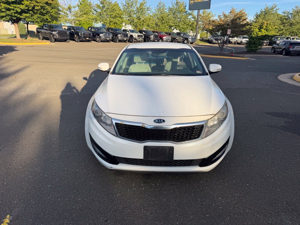 Used 2012 Kia Optima LX w/ Convenience Pkg FWD image 2