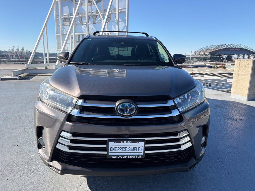 Used 2017 Toyota Highlander Limited Platinum w/ Carpet Mat Package AWD/4WD image 8