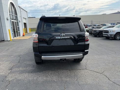 Used 2022 Toyota 4Runner TRD Off-Road image 6