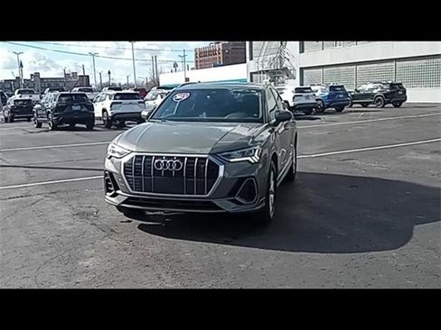Used 2023 Audi Q3 2.0T Premium image 36