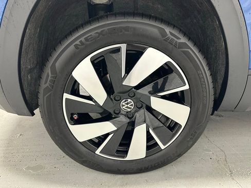 Used 2025 Volkswagen Atlas Cross Sport SE image 64