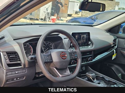 New 2026 Nissan Rogue SV AWD/4WD image 13