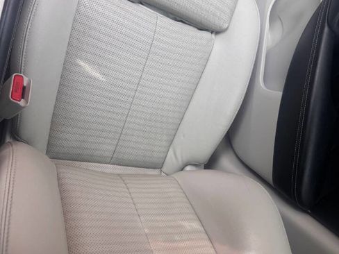 Used 2017 INFINITI Q50 Sport image 18