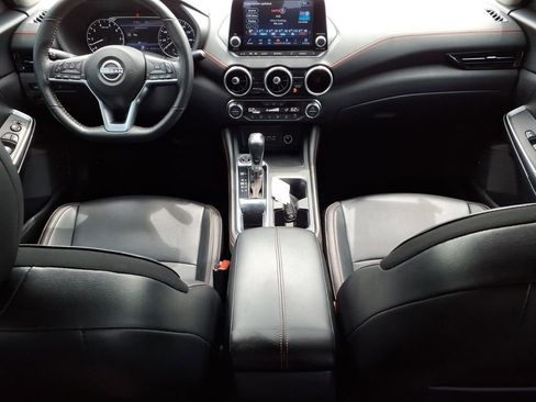 Used 2024 Nissan Sentra SR w/ SR Premium Package FWD image 10
