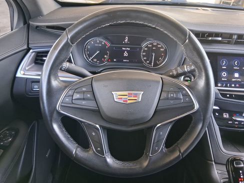 Used 2022 Cadillac XT5 Luxury FWD image 10