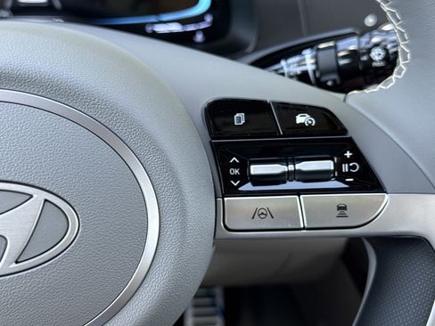 New 2026 Hyundai Elantra SEL Sport FWD image 21