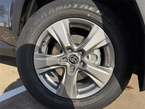 New 2025 Toyota RAV4 XLE image 10