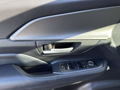 Used 2024 Toyota Grand Highlander XLE image 12