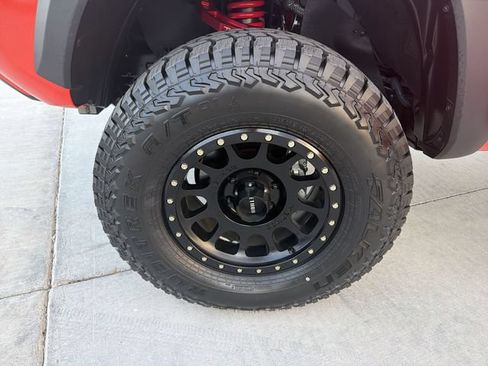 Used 2023 Toyota Tacoma TRD Pro AWD/4WD image 32