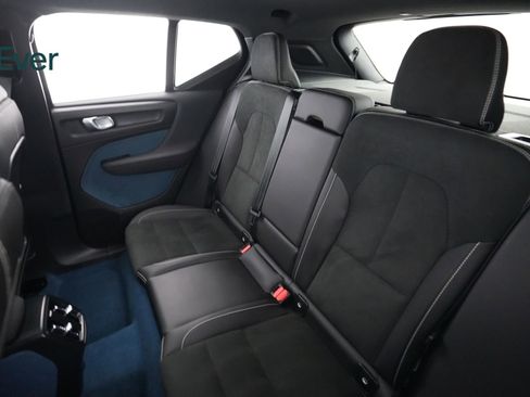 Used 2023 Volvo XC40 Recharge Ultimate AWD/4WD image 31
