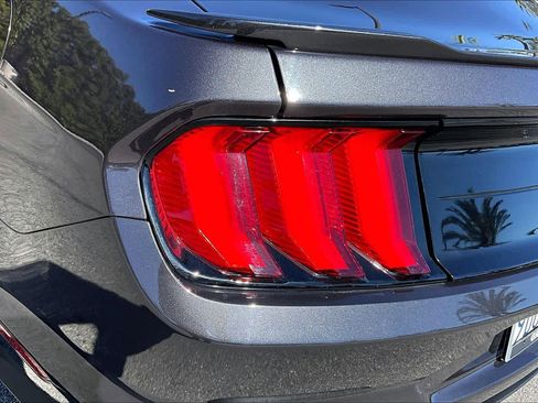 Used 2022 Ford Mustang GT image 27