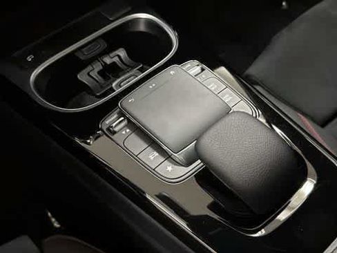 Used 2023 Mercedes-Benz CLA 250 4MATIC image 22