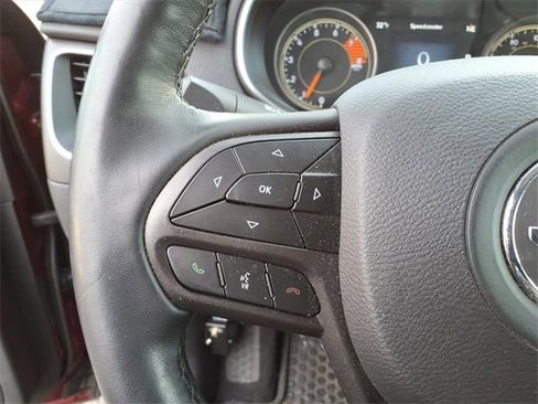 Used 2019 Jeep Cherokee Trailhawk w/ Cold Weather Group image 19