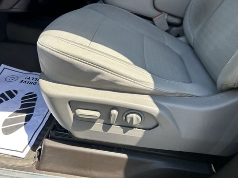 Used 2019 Chevrolet Silverado 1500 LT w/ All-Star Edition AWD/4WD image 16