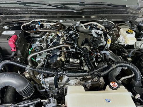 Used 2025 Toyota Tacoma TRD Off-Road image 32