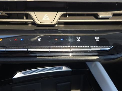 New 2026 Buick Envision Avenir image 36