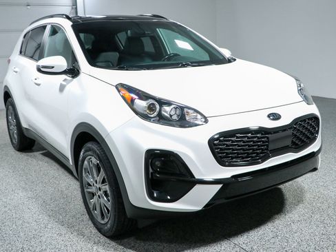 Used 2022 Kia Sportage Nightfall Edition w/ Nighfall AWD Premium Package image 5