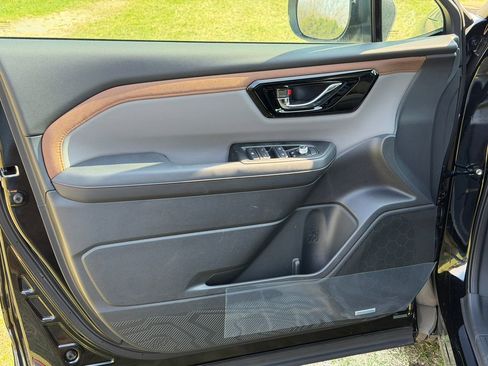 New 2026 Subaru Forester Touring AWD/4WD image 6