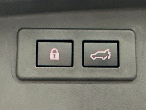 Used 2023 Subaru Outback Limited image 31