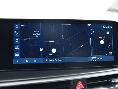 Used 2025 Kia Sorento S image 23