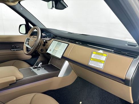 New 2026 Land Rover Range Rover Long Wheelbase SE AWD/4WD image 26