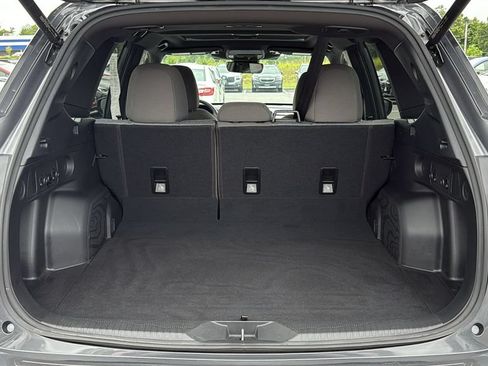Certified 2025 Subaru Forester Premium AWD/4WD image 27