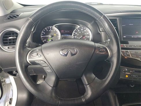 Used 2019 INFINITI QX60 Luxe w/ Essential Package image 11