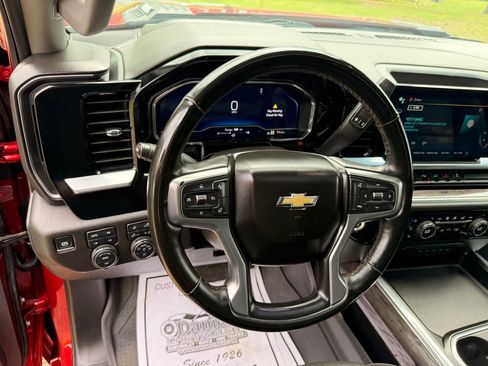 Used 2024 Chevrolet Silverado 2500 LTZ w/ LTZ Convenience Package AWD/4WD image 15