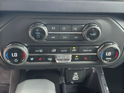 New 2026 Ford Bronco Outer Banks AWD/4WD image 21