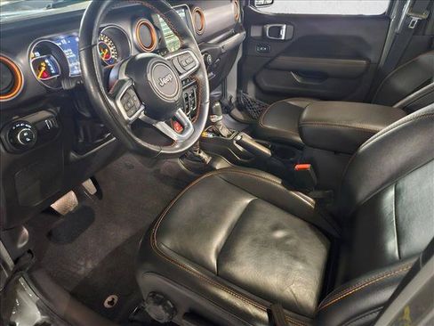Used 2023 Jeep Gladiator Mojave w/ Cold Weather Group AWD/4WD image 10