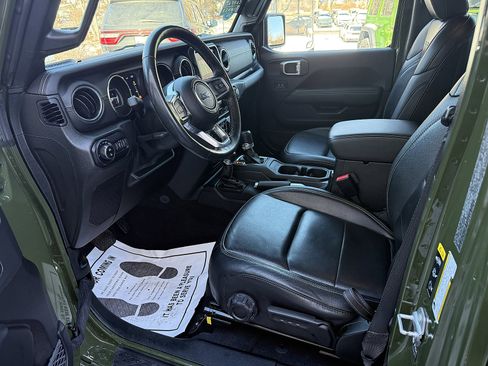 Used 2021 Jeep Gladiator Overland w/ Popular Equipment Package image 10