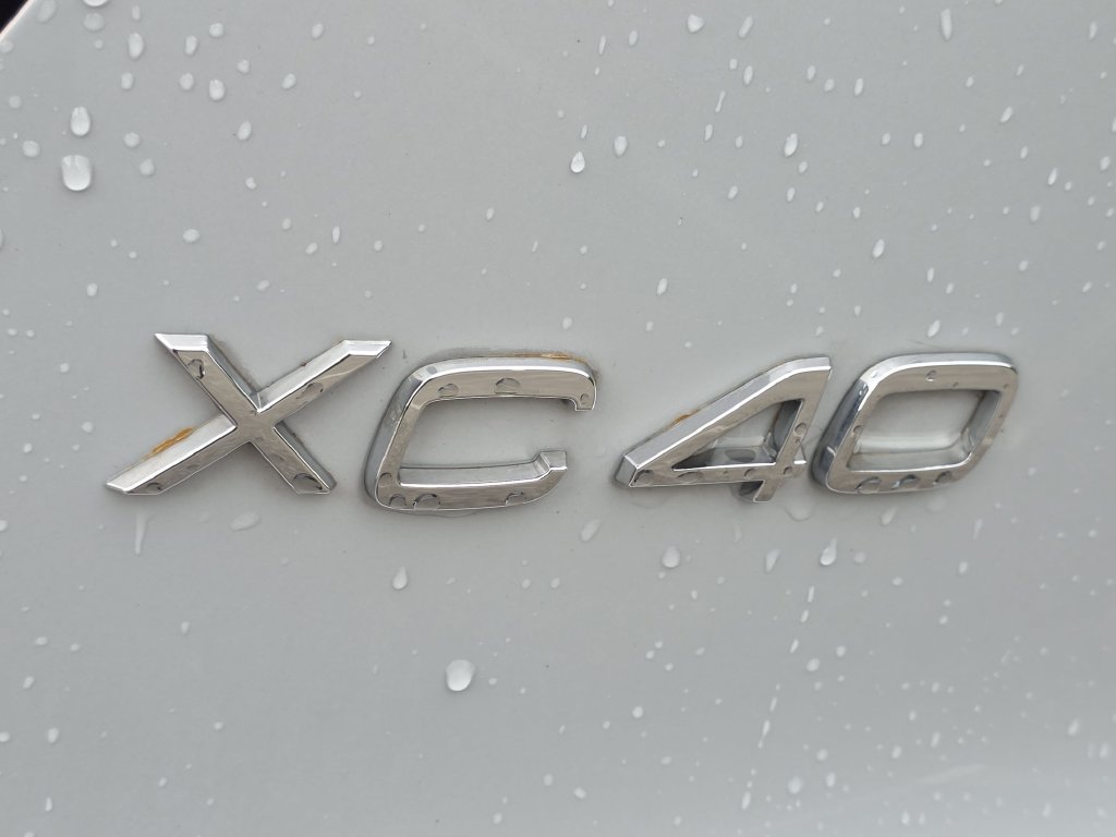 Used 2020 Volvo XC40 T5 R-Design w/ Protection Package Premier AWD/4WD image 33