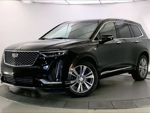 Used 2024 Cadillac XT6 Premium Luxury w/ Technology Package AWD/4WD image 11