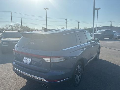 New 2026 Lincoln Aviator AWD image 5