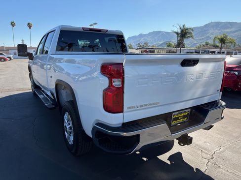 Used 2025 Chevrolet Silverado 2500 LT w/ Convenience Package image 6
