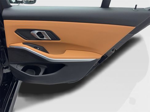 Used 2025 BMW 330i Sedan image 42