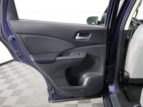 Used 2015 Honda CR-V LX image 16