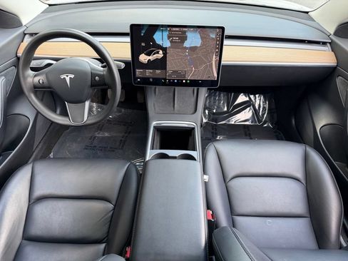 Used 2021 Tesla Model 3 Standard Range RWD image 40