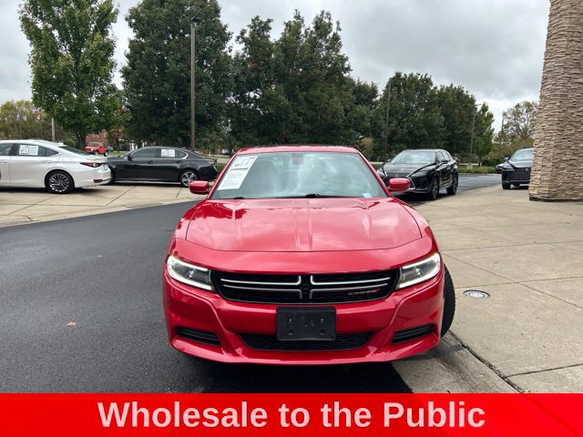 Used 2015 Dodge Charger SE w/ Power Sunroof Group AWD/4WD image 3