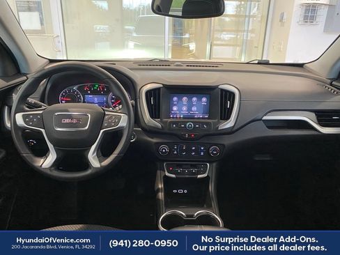 Used 2022 GMC Terrain SLE AWD/4WD image 3